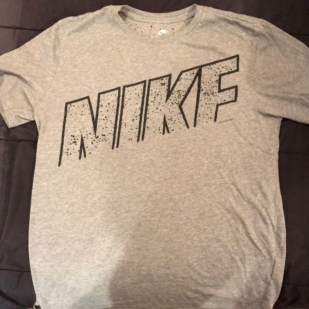 Nike T-shirt